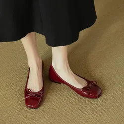 New Wine Red Retro Patent Leather Loafers Women Fashion Bowknot Slip on Square Toe Low Heels Party Retro Black Ballet Shoes