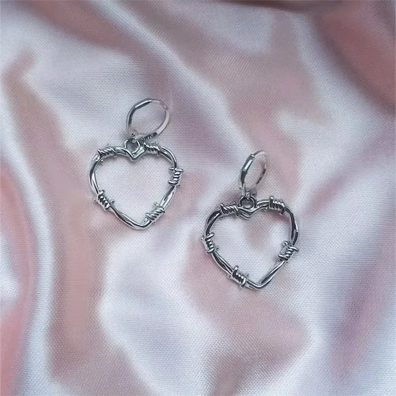 barbed wire effect Heart Shaped Earrings Metal silver plated Hook Dangle Goth Gothic Punk Emo Alternative Retro Unique Jewelry