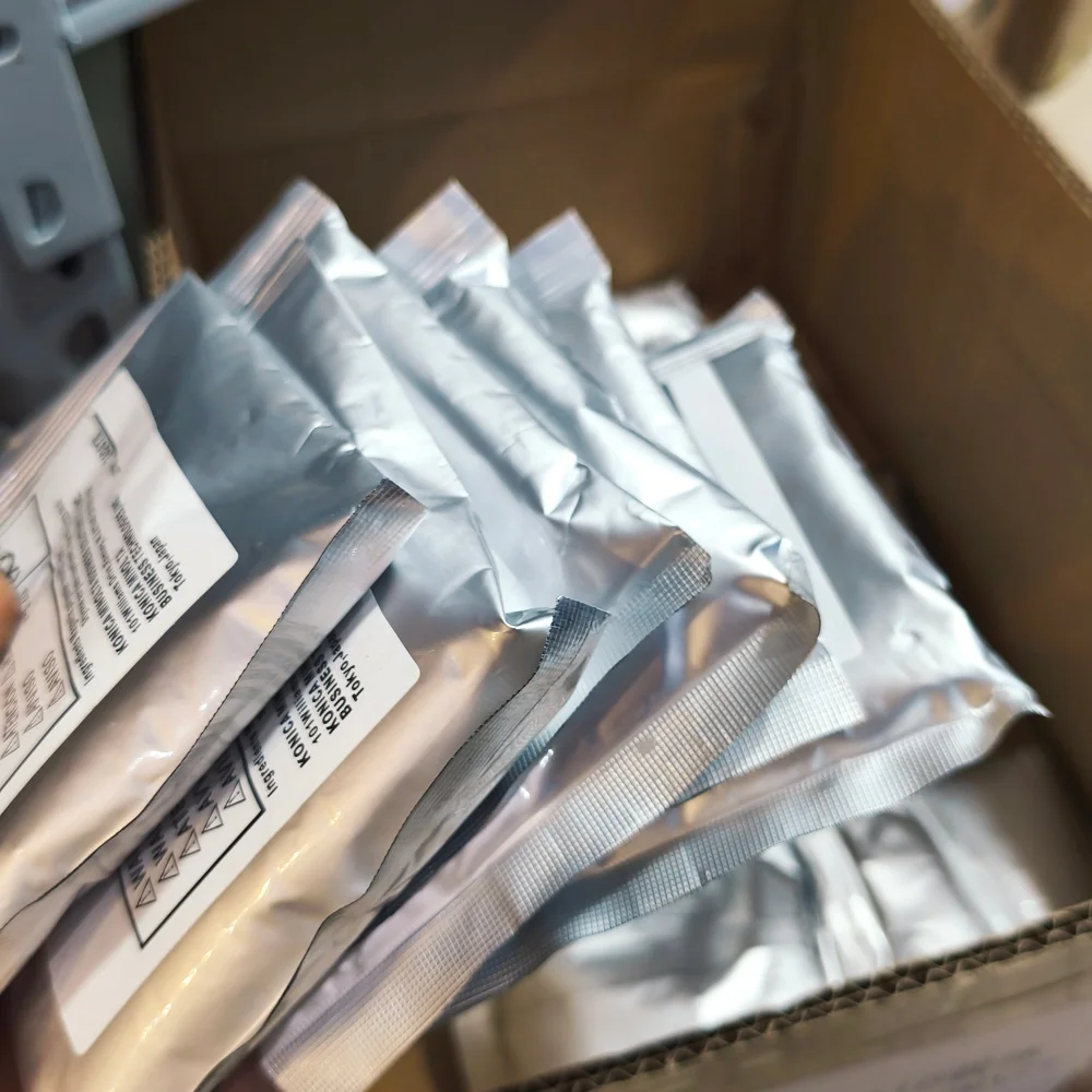 

1PC New compatible DV110 Developer for Konica Minolta Bh162 Bh180 Bh210 di152 di183 di250 di3510 7118 200g/bag Black Developer