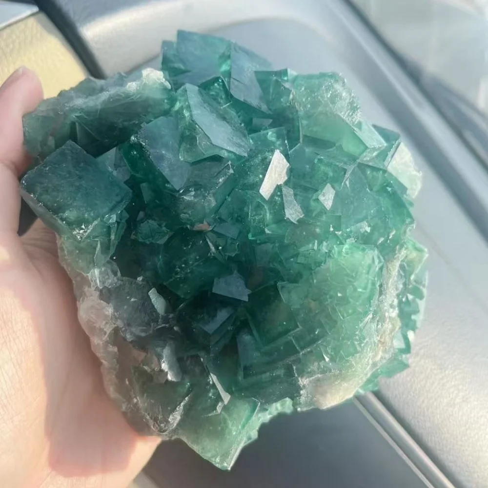 1pc Natural Green Fluorite Cluster Unprocessed Mineral Specimen Irregular Shape for Office Embellishments Home Decor