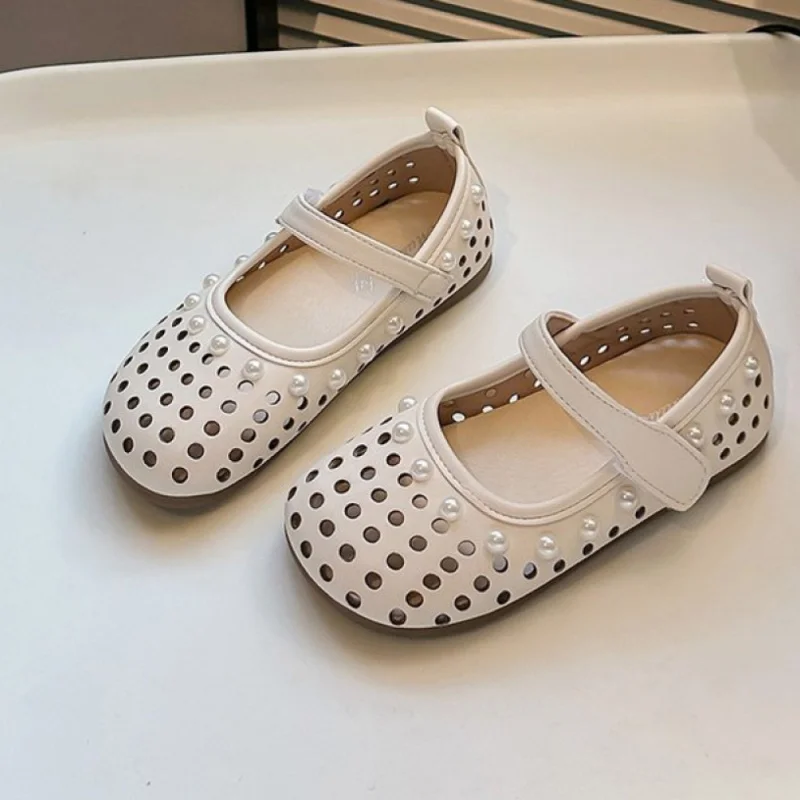 

PU Leather Summer Sandals For Girls 2026 Trend Fashion Luxury Pearl Princess Footwear Hollow Out Breathable Girl's Sandal