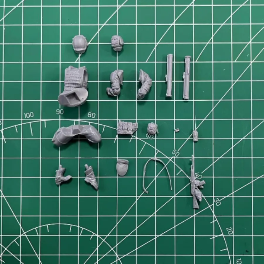 1/35 Scale Resin Figure Assembled Model Kit Modern Infantry Military Hobby Miniature Unassembled and Unpainted 666