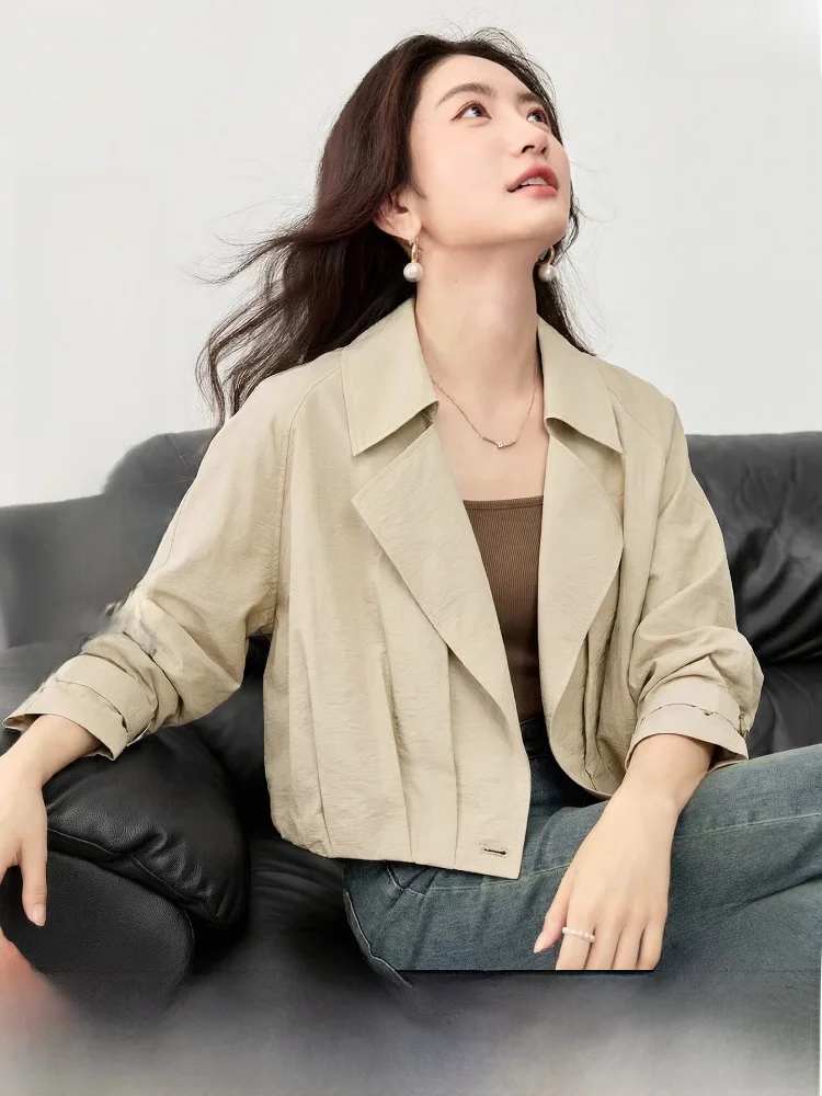 

Женская весенняя куртка 2026 года: новая модель, приталенная, для высоких, для повседневной носки, с большим воротником, длинными рукавами, модная, универсальная.