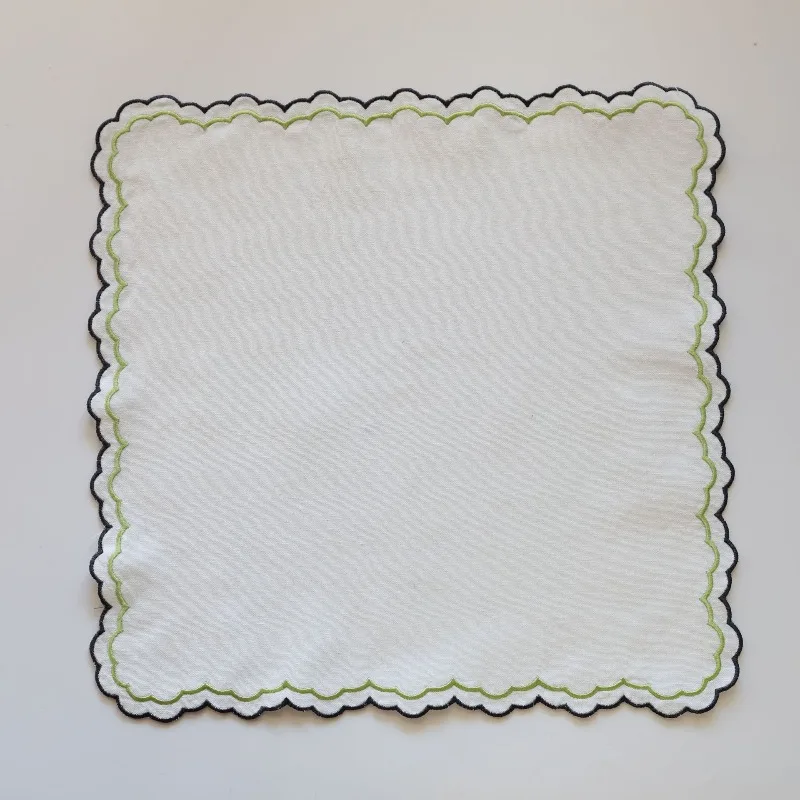 4-個の刺繍入りナプキン、波状レース、高級西洋レストランの口拭き、断熱パッドハンカチ-38x38cm