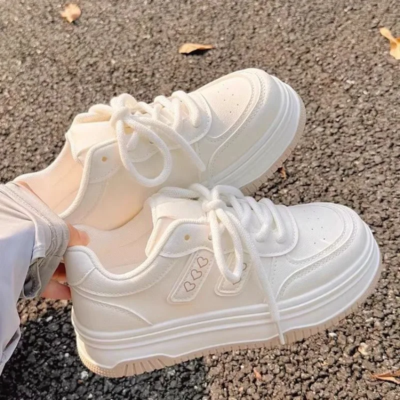 2026 ربيع الخريف أطفال بنات خفيفة الوزن لينة وحيد تنوعا أحذية رياضية أطفال أحذية رياضية جلدية عادية