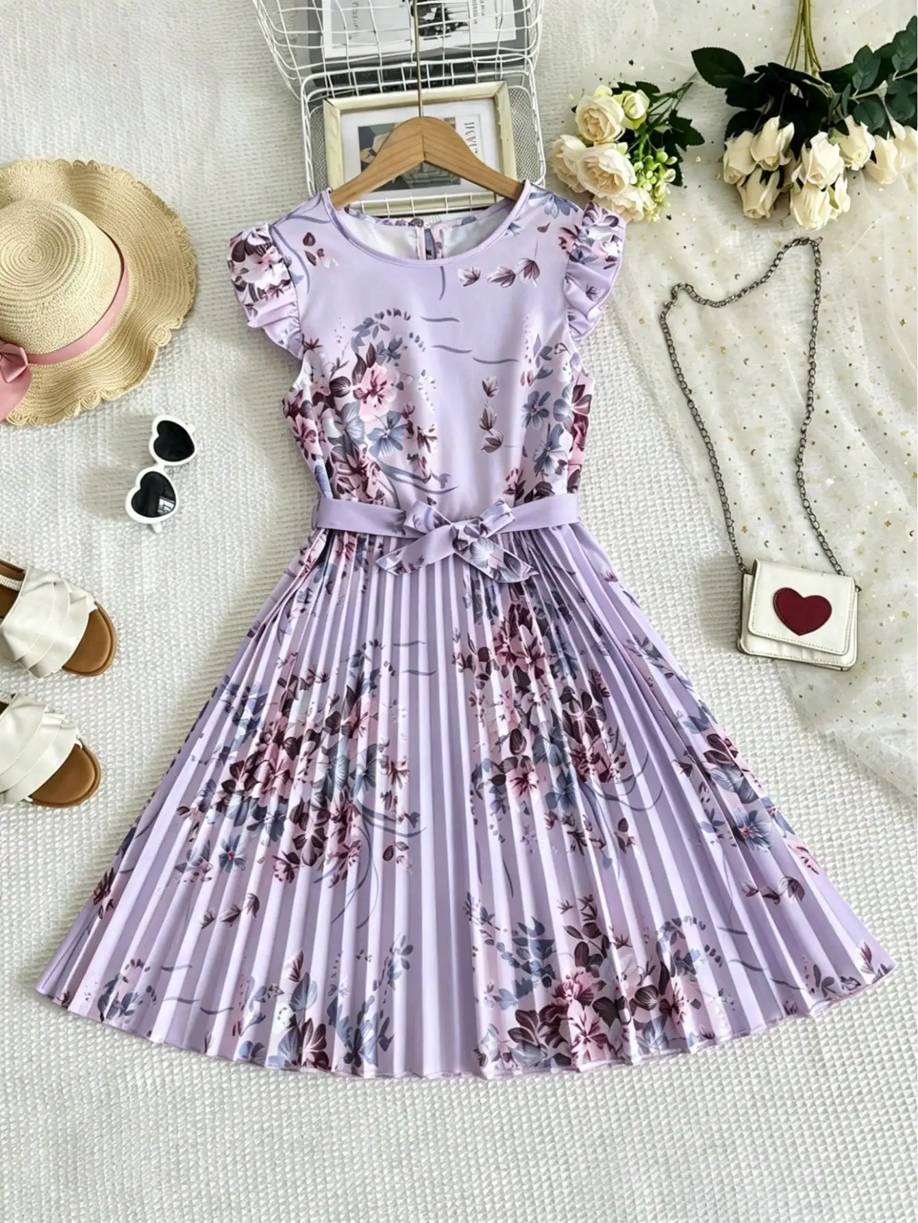 Kinder-Plissee-Rockkleid für den Herbst mit Rüschenärmeln, Taillengürtel, Blumenmuster und mittellangem Rock für Mädchen – Detail 2