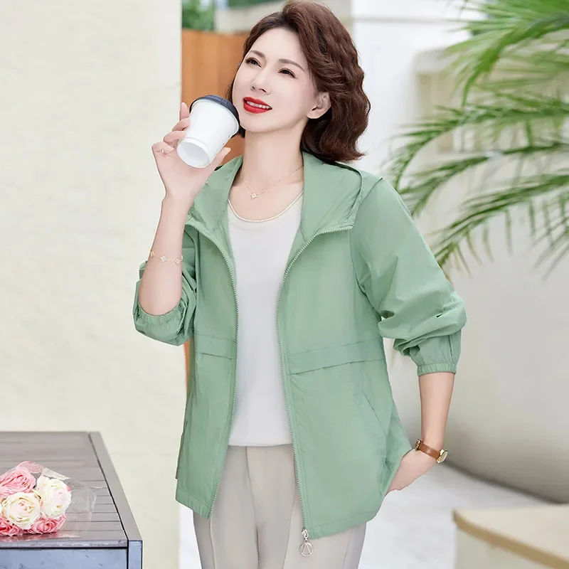 

Middle-Aged Mother Sunscreens Jackets Women's Summer 2025 New Sun Protection Clothing Coat Hooded Outerwear Fashion Overwear Top