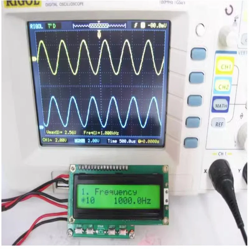 Three phase sine signal generator with adjustable phase range of 0-360 degrees and frequency range of 0.1-2000 Hz with frequency