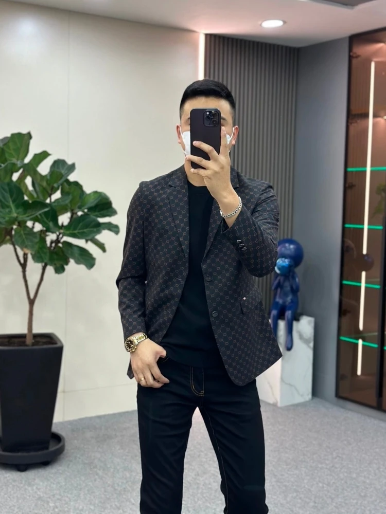 

Весенне-осенний новый мужской легкий люксовый костюм: повседневный, модный, удобный, универсальный, для джентльменов, деловой и повседневный стиль