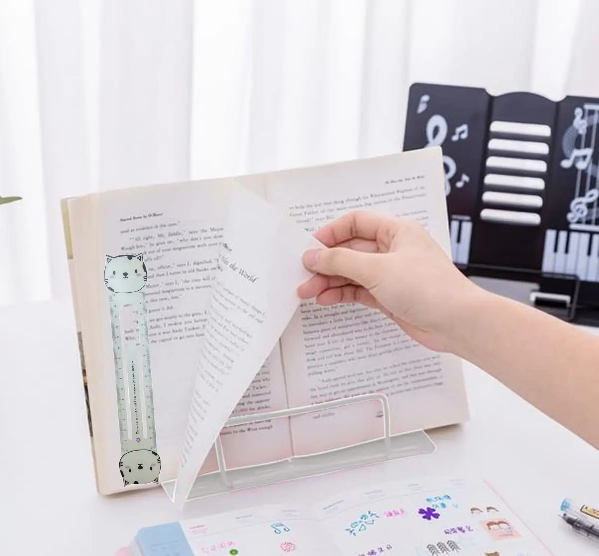 Desk Book Stand Metal Reading Rest Book Holder Adjustable Cookbook Documents Holder Portable Sturdy Bookstands for Recipes Textb