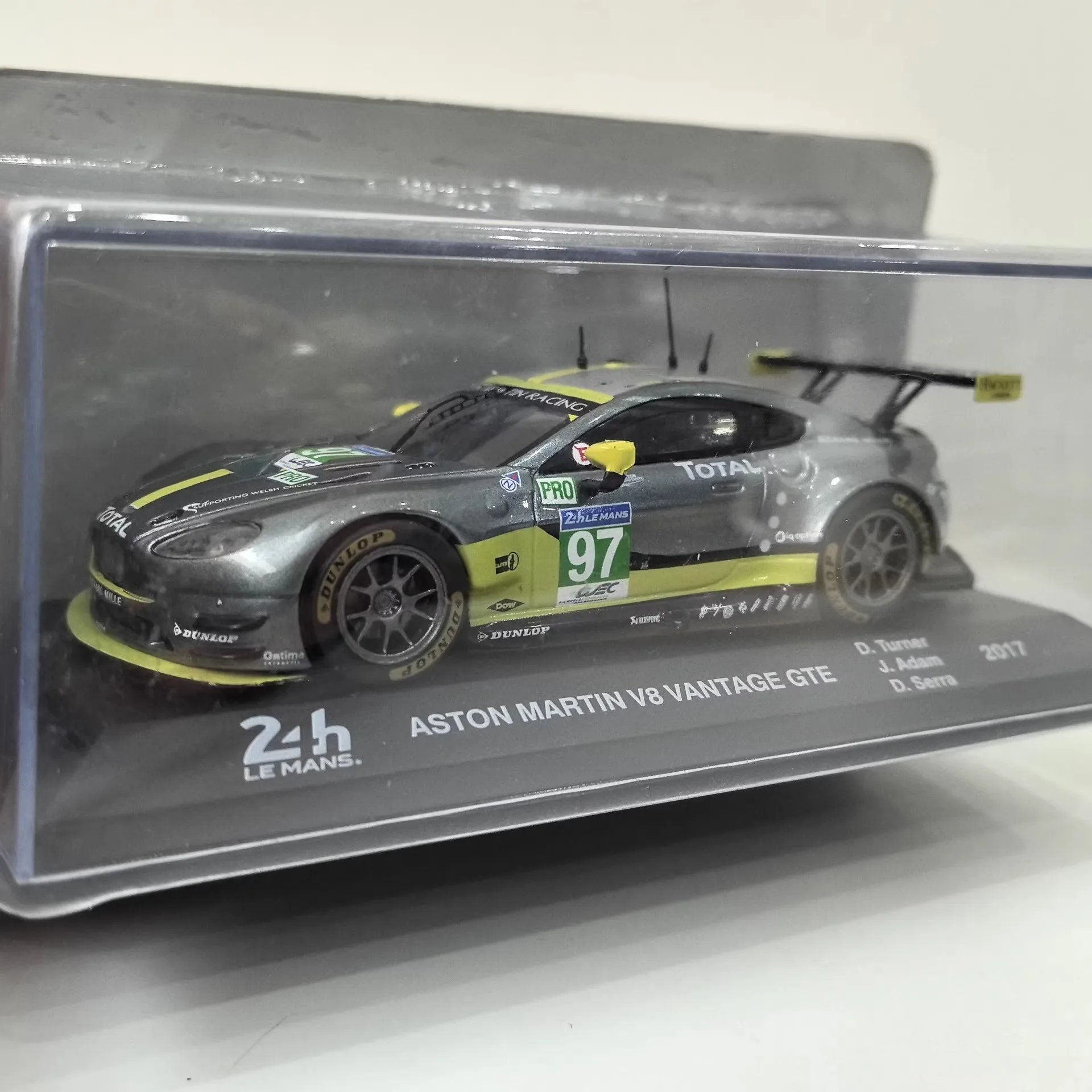 Diecast IXO 1:43 Scale V8 Vantage GTE Racing Alloy Car Model