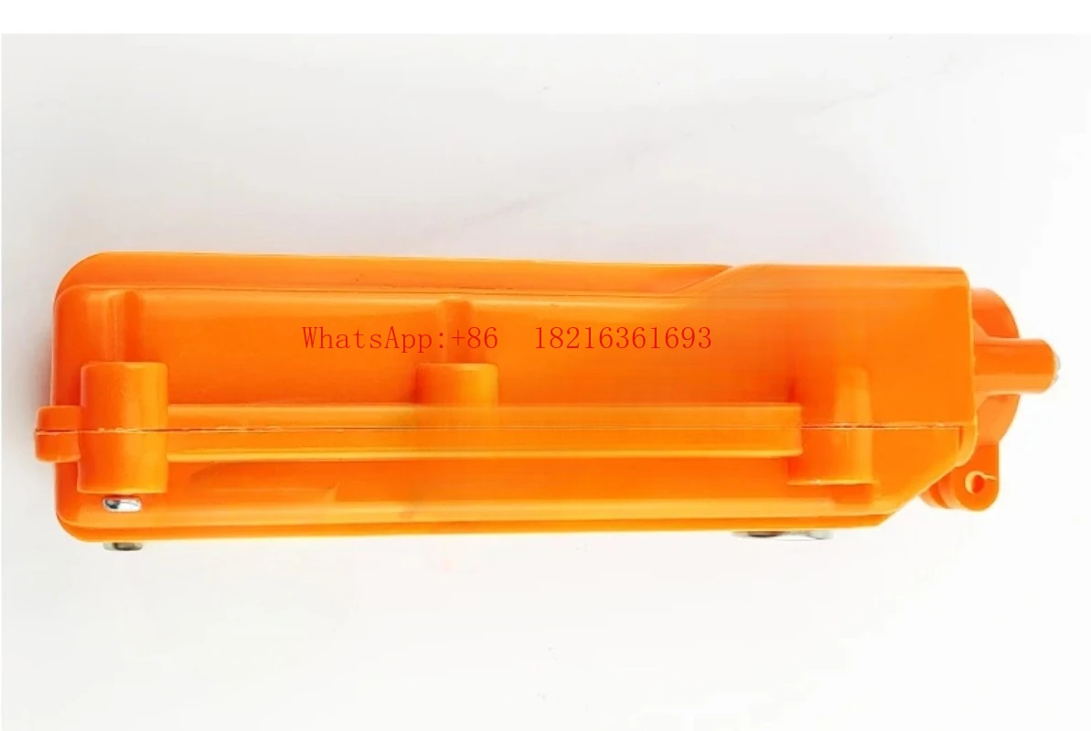 

1 шт., кнопка подъема задней панели автомобиля, пульт дистанционного управления с магнитной ручкой управления погрузкой и разгрузкой, аксессуары для задней панели