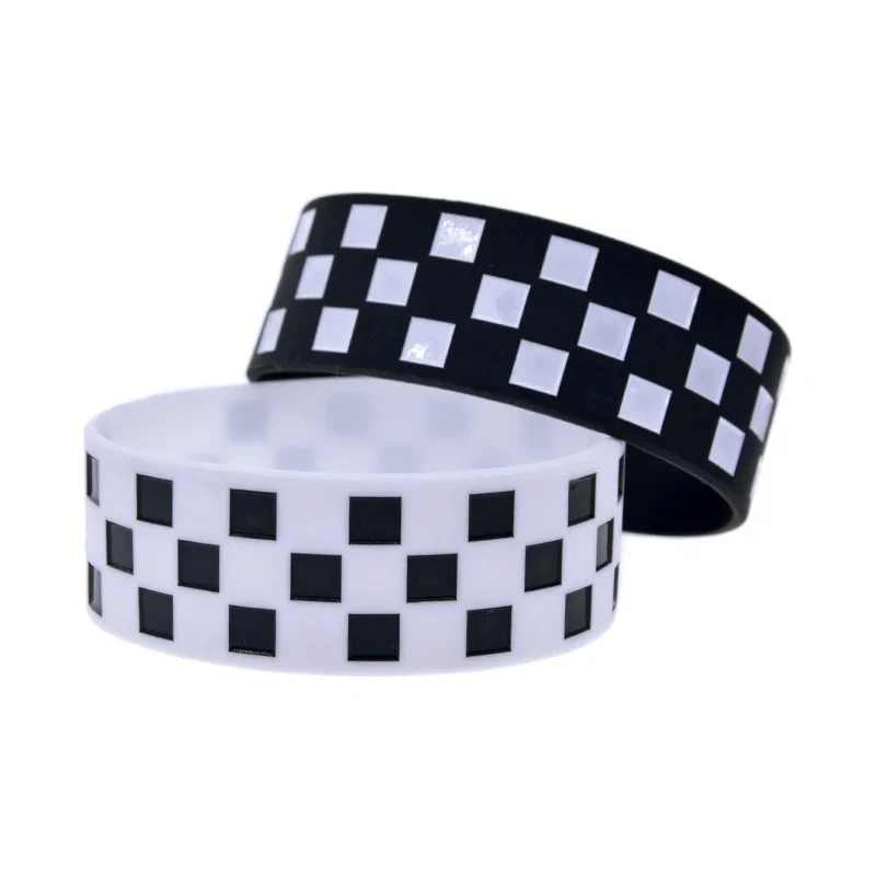 25 Pcs Punk Style Black White Checkered Silicone Wristband Street Fashion Grid Pattern One Inch Wide Wrist Band