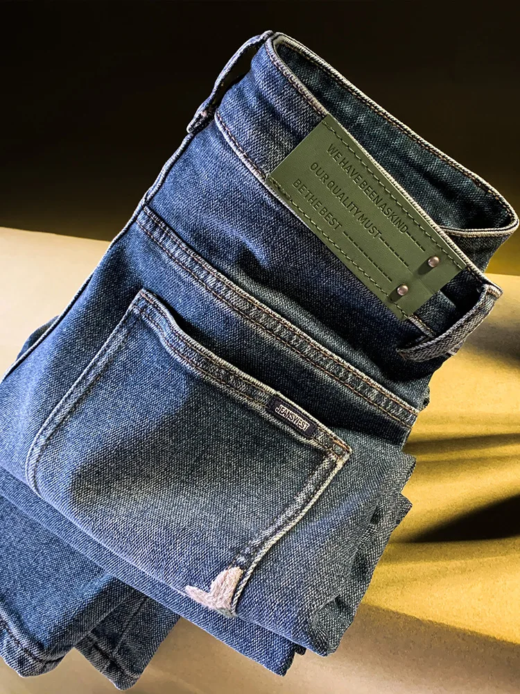 

Новинка 2025, осенние синие джинсы, мужские модные повседневные мужские свободные брюки прямого кроя, потертые легкие роскошные брюки корейского издания