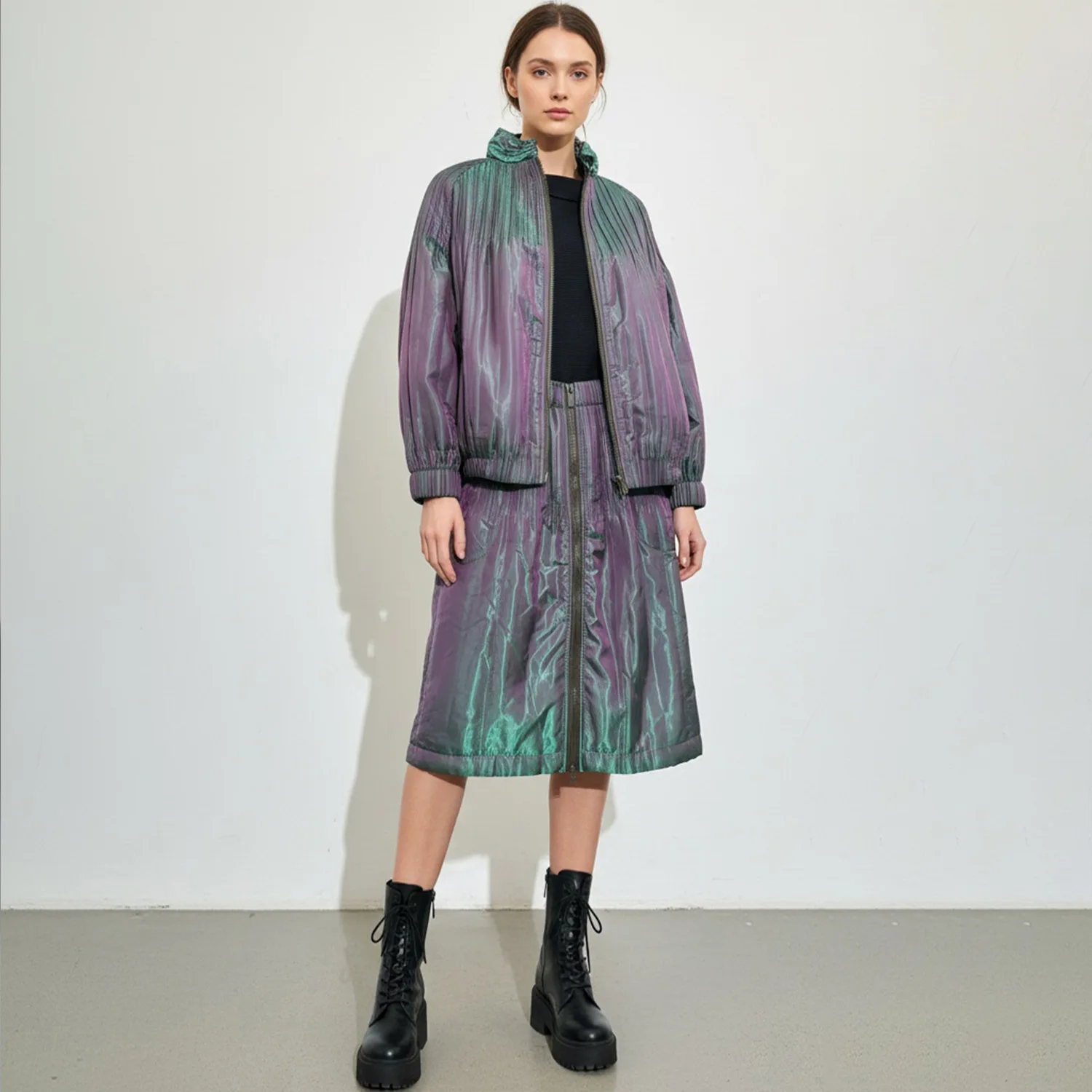 

2025 Winter New Women Warm Set Fashion Gradient Cotton Coat Temperament Half Body Skirt Miyake Pleated Piece Two Piece Set