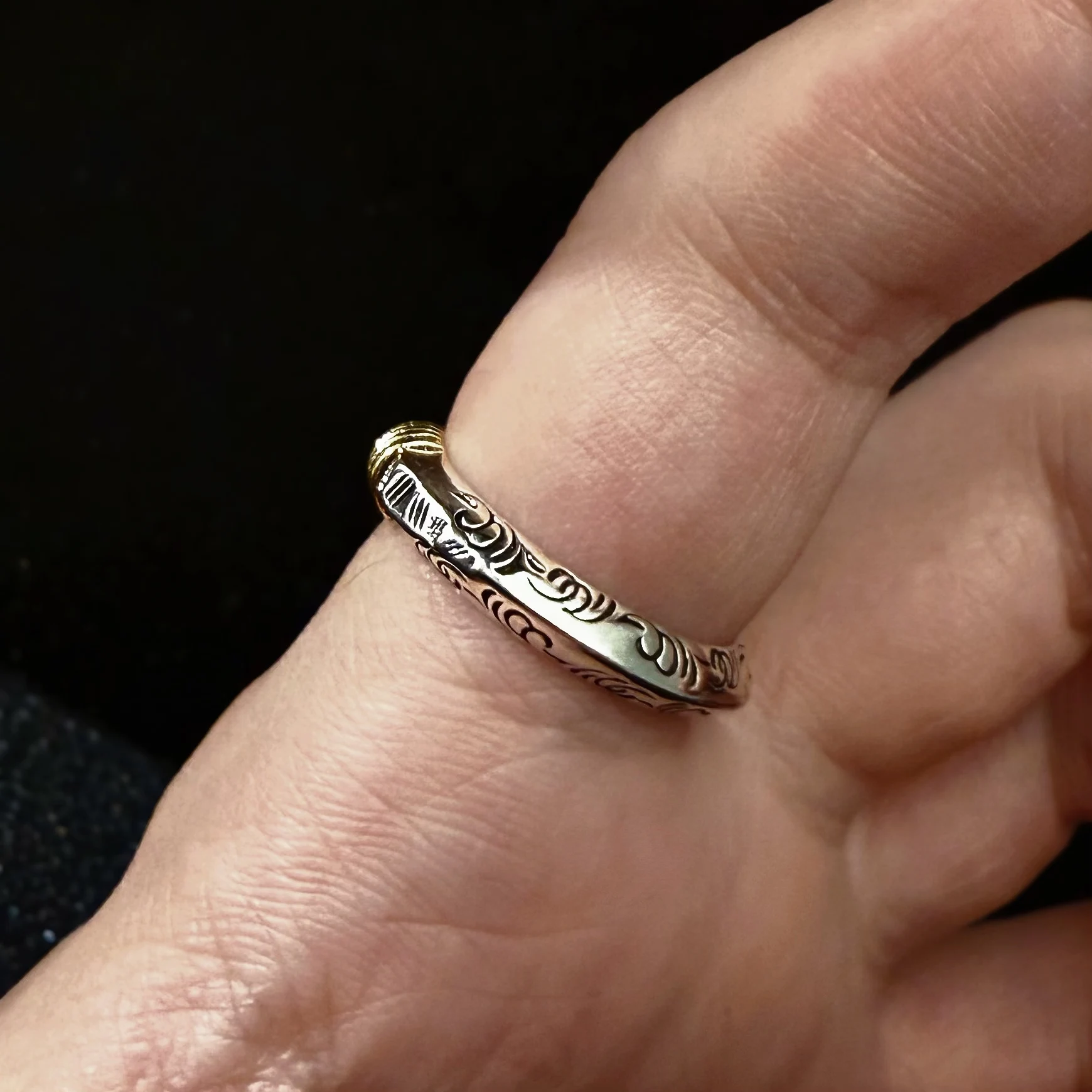 Retro-Tang-Gras-Muster Speerspitzen-Verstellbarer Offener Ring für Männer, Versilbertes Messing, Punk-Gothic Edgy Schmuck-Accessoire, Geschenk – Detail 6