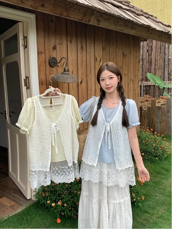 

plus Size Lace Hollow out Vest Set Women Summer Loose round Neck Short Sleeve Design Sense Layered Top Casual plus Size Clothes
