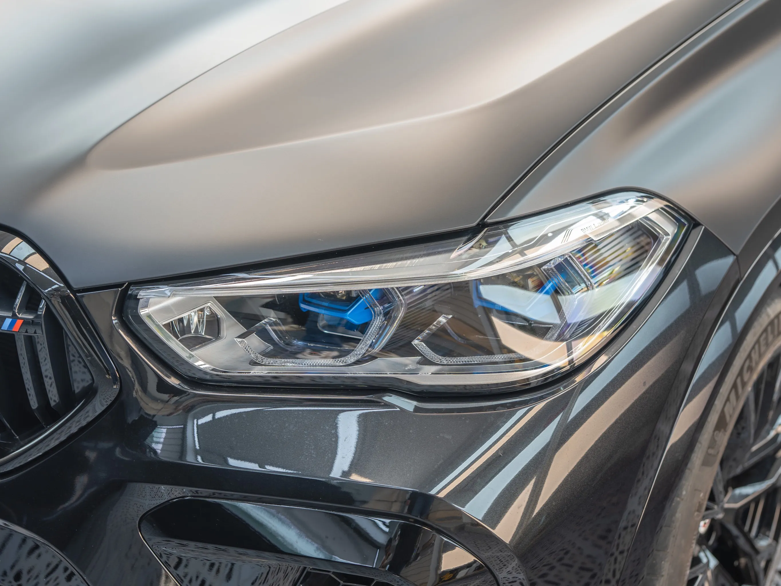 ฟิล์มใสกันรอยรถยนต์แบบด้าน TPU คุณภาพดีที่สุด พร้อมกาวในตัว สำหรับปกป้องตัวถังรถยนต์  แบบม้วนจากผู้ผลิต