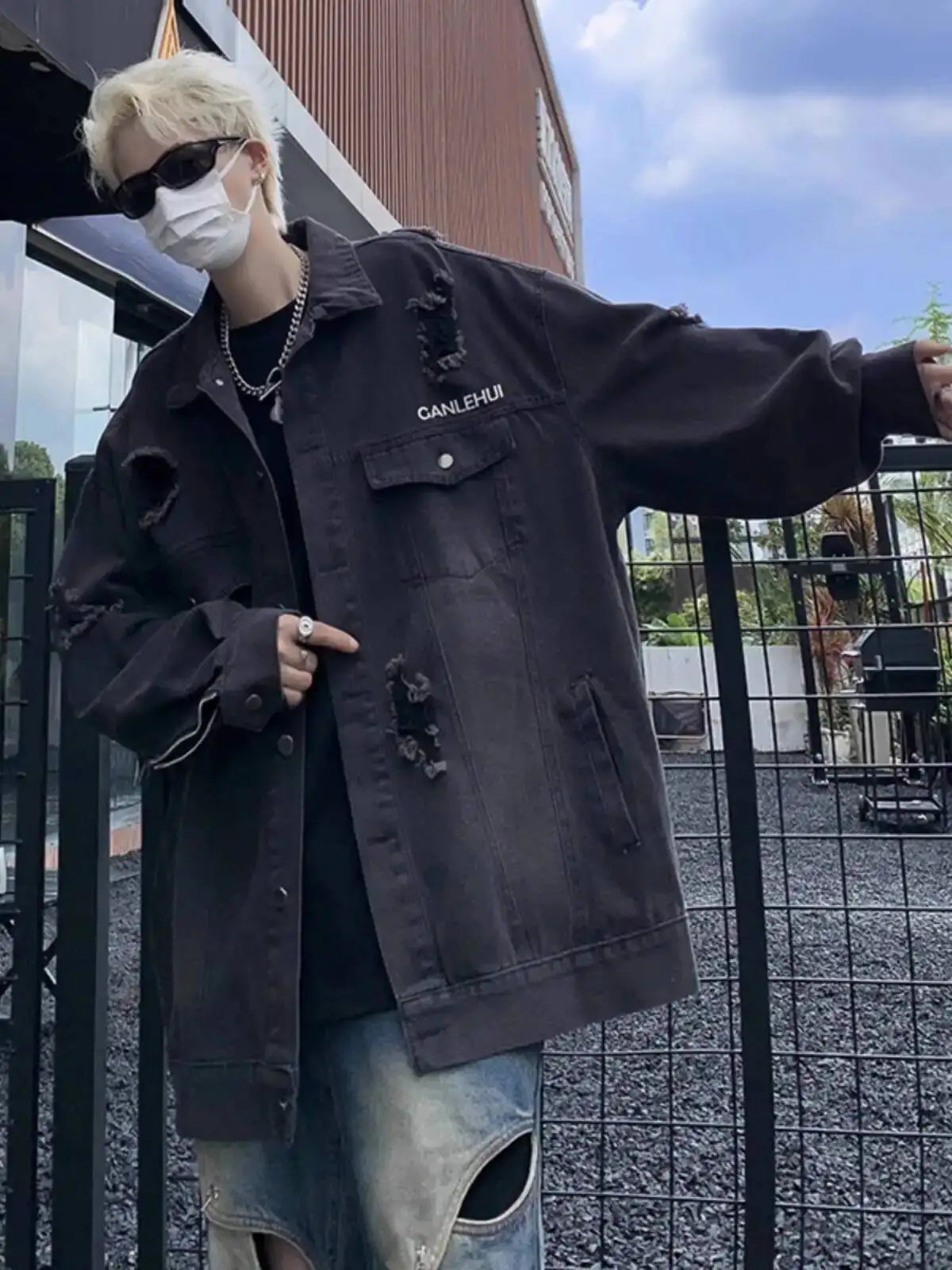 Men's Distressed Denim Jacket Spring Autumn Vintage Loose Denim Coat Streetwear Fashionable Worn Cool Cargo Coat