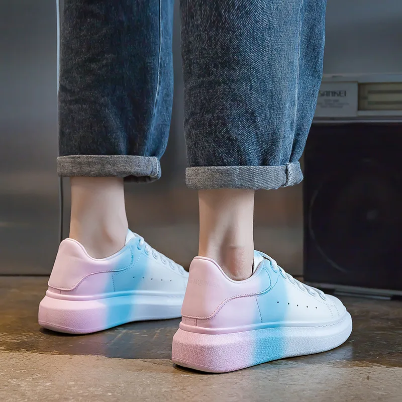 Dames Gradiënt Mode Sneakers 2024 Lente Zomer Nieuwe Stijl Dikke Zolen Versie Veelzijdige Casual Sport Damesschoenen