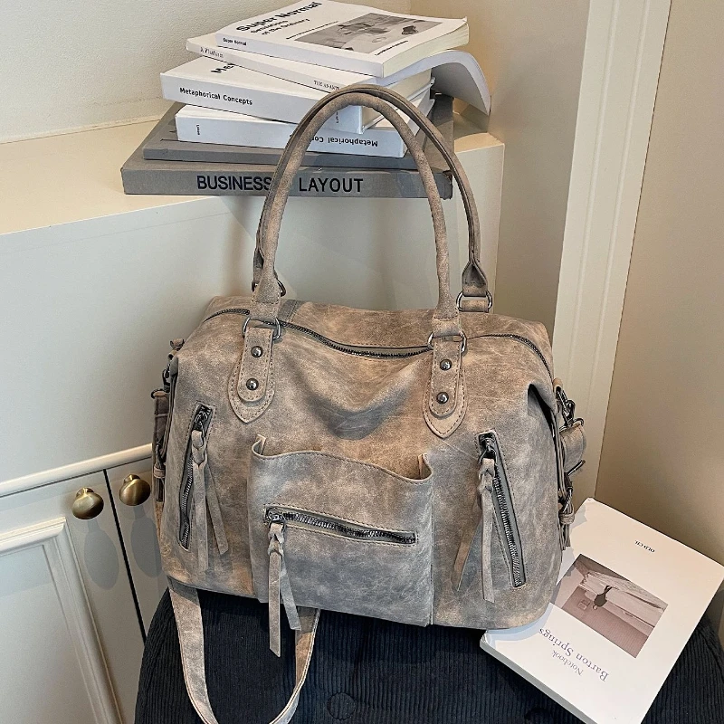 

Высококачественная женская сумка 2025 года, новая модная универсальная сумка на одно плечо, большая вместительная сумка через плечо для путешествий на короткие расстояния