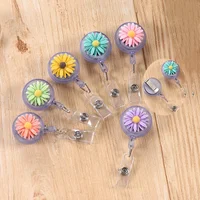 Clip de carrete de insignia retráctil para enfermera, accesorios de soporte de tarjeta de identificación para estudiantes, carrete de insignia de trabajo lindo, suministros escolares, 1pc