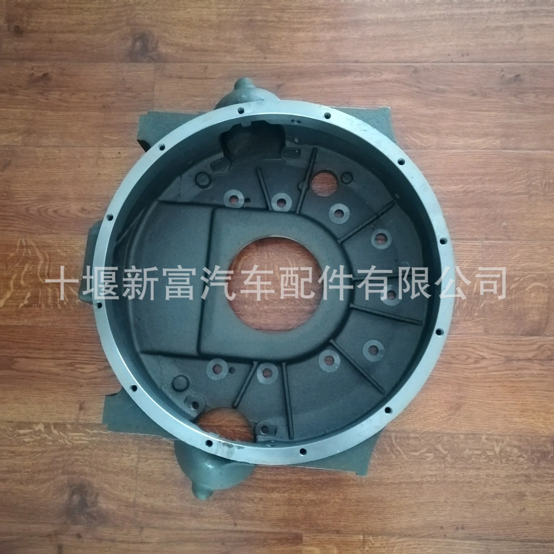 

Compatible with Cummins NT855 engine parts 3005557 3005545 flywheel housing