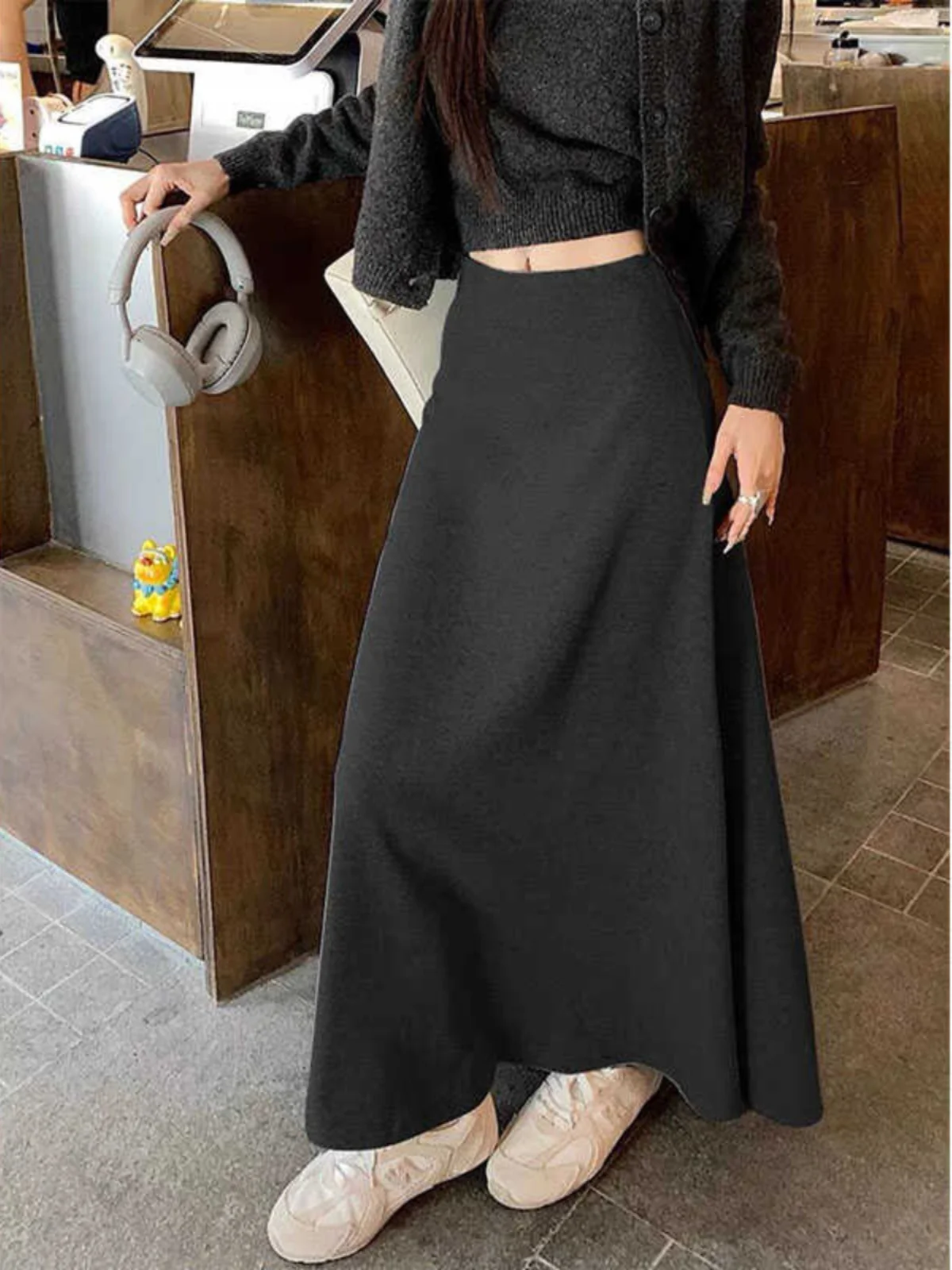 Retro Deep Grey A-Line Midi Skirt Women's Early Autumn 2024 New High Waist Slimming Casual Long Skirts Fashionable All Seasons