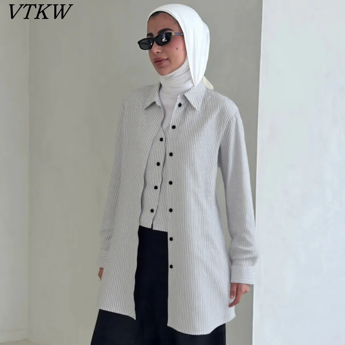 

VTKW Collar-striped Design Inner Layer Blazer With Matching Waistcoat 2025 Spring Style High-quality Women's Blazer Loose Shirt