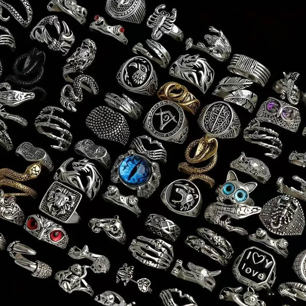 10/20/30/50Pcs/Lot New Fashion Vintage Punk Heart Skull Eye Finger Rings For Women Men Mix Style Jewelry Accessories Party Gifts