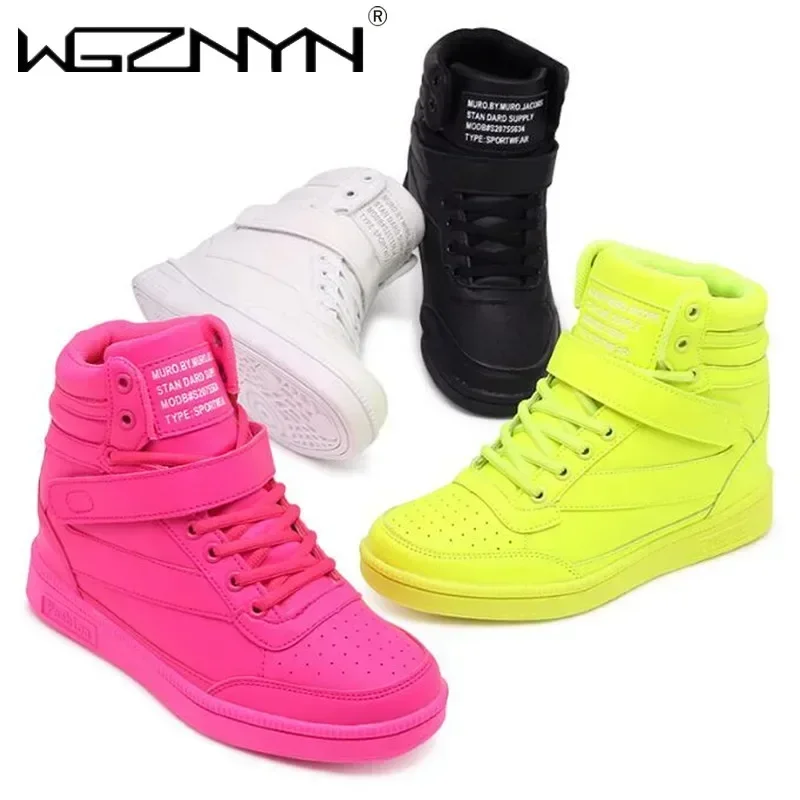 Botas altas transpirables de diseñador para mujer, zapatos deportivos informales con plataforma, zapatillas de deporte con aumento oculto, color blanco y negro