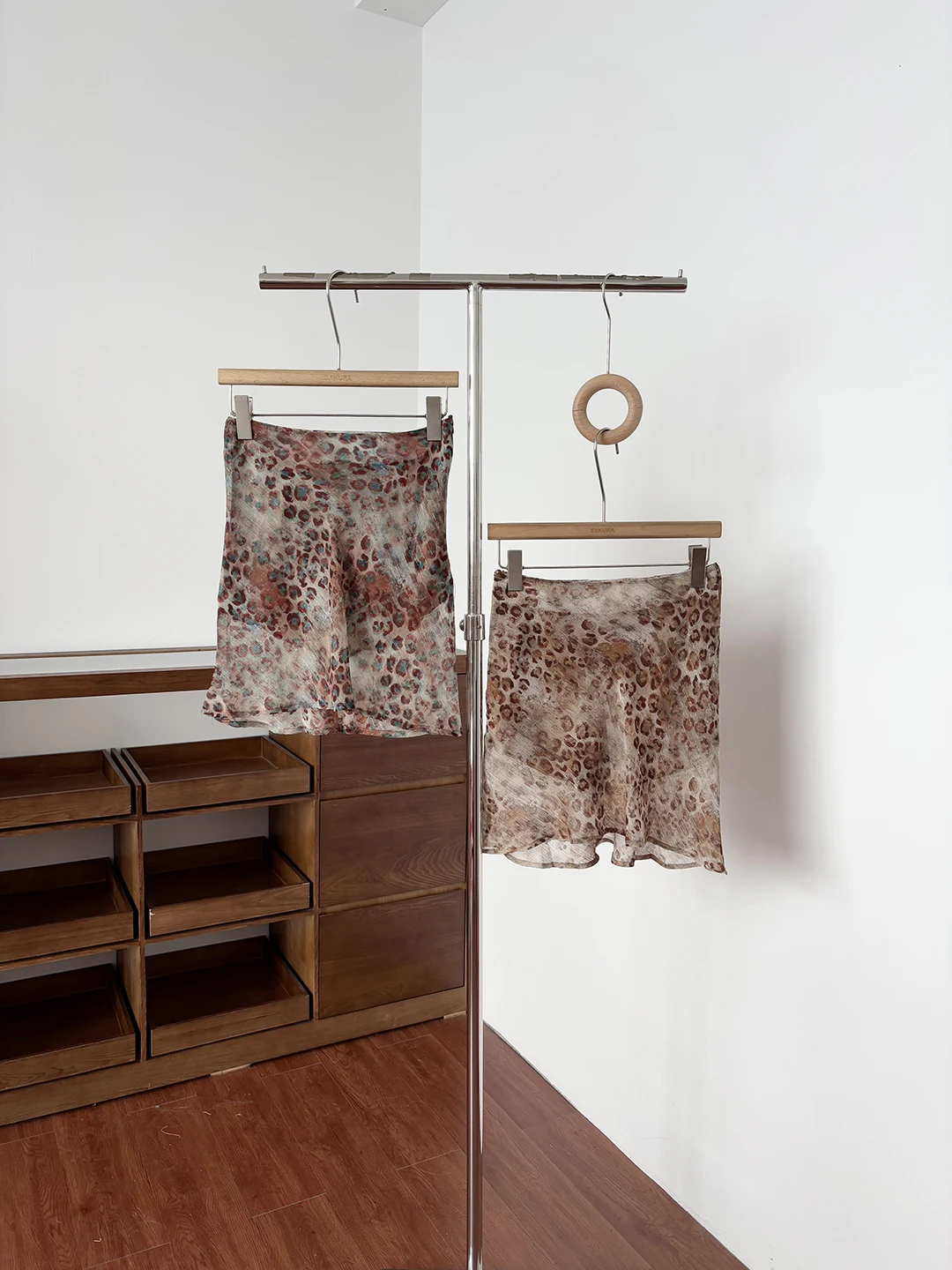Spring Summer Short Skirt DIYI Leopard Print Chiffon Slimming High Waist A-Line Skirt Focus Bringing Half-length Leopard Skirt