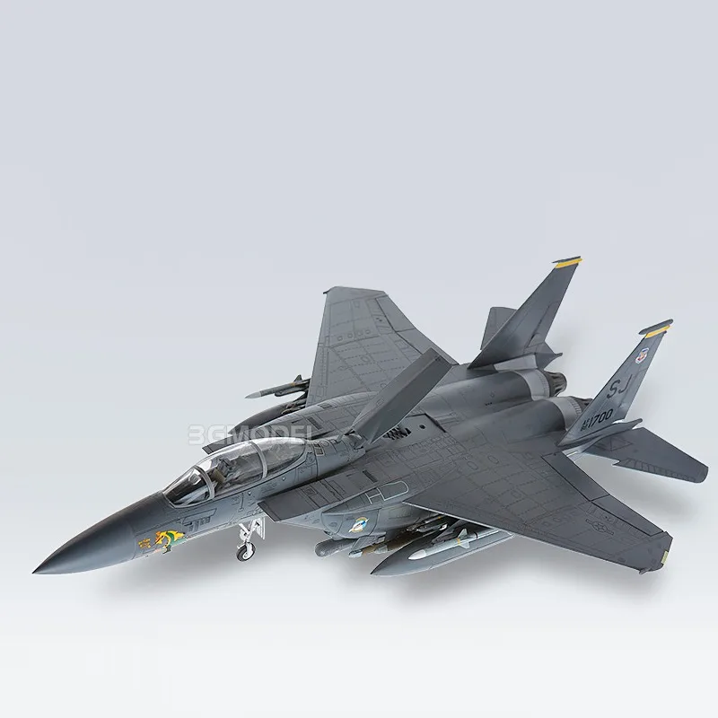 Kit de modelo em escala da Academia 12550 US F-15E Modern Fighter 1/72