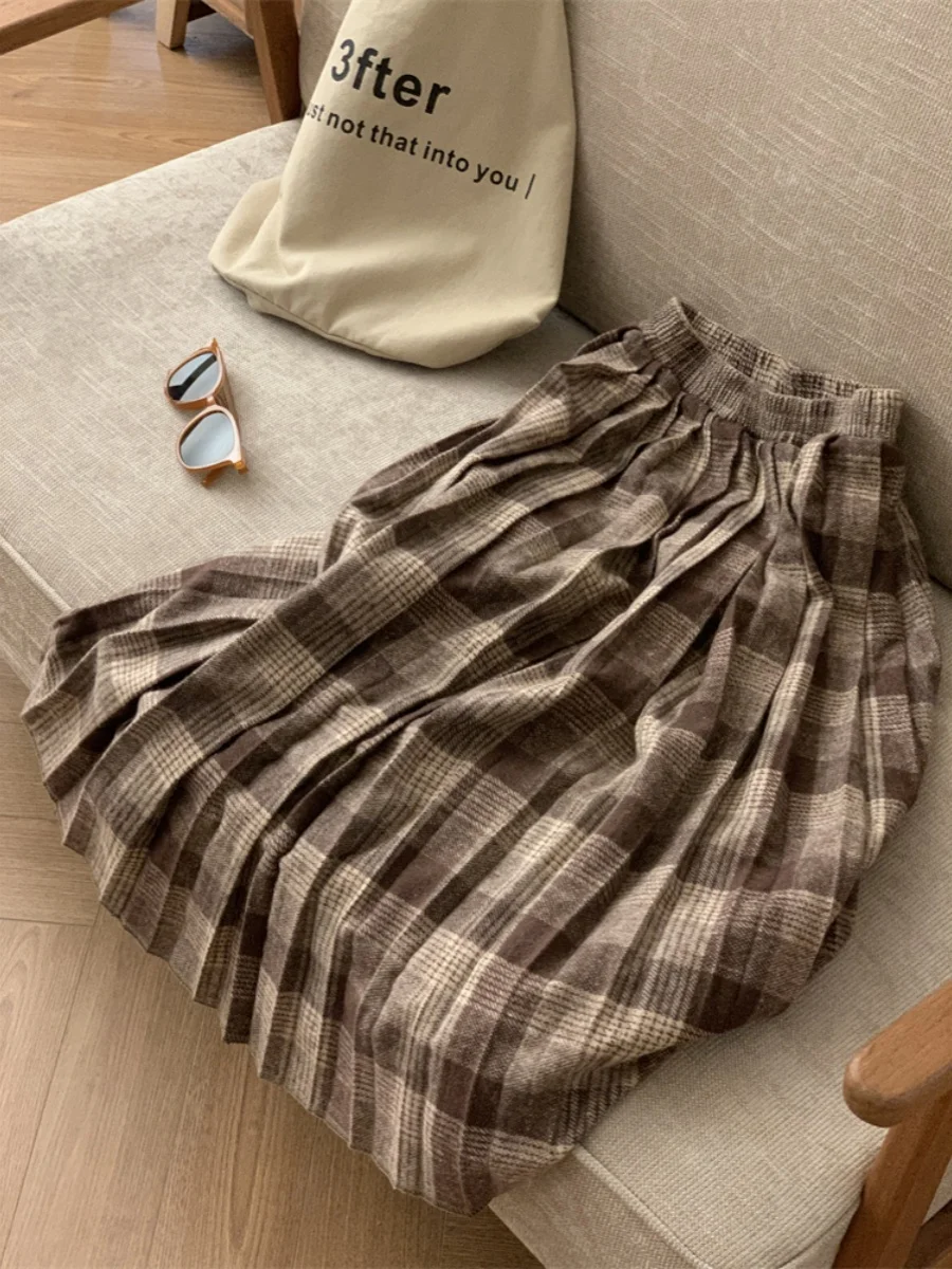 

Юбка-карандаш в клетку с эластичным поясом, плиссированная, длиной до колена, цвет кофе с текстурным многослойным дизайном, фасон А-силуэт