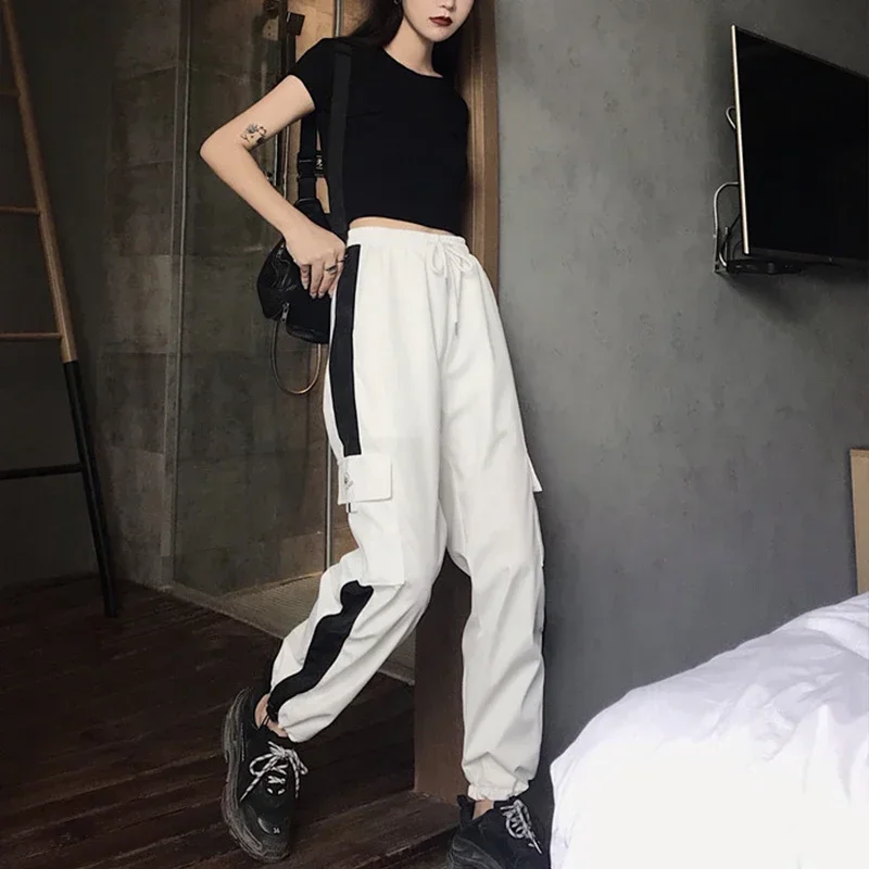 Hot Big Pockets Cargo Pants Women High Waist Loose Streetwear Baggy Tactical Trouser Hip Hop 2025 New Joggers Trousers Female