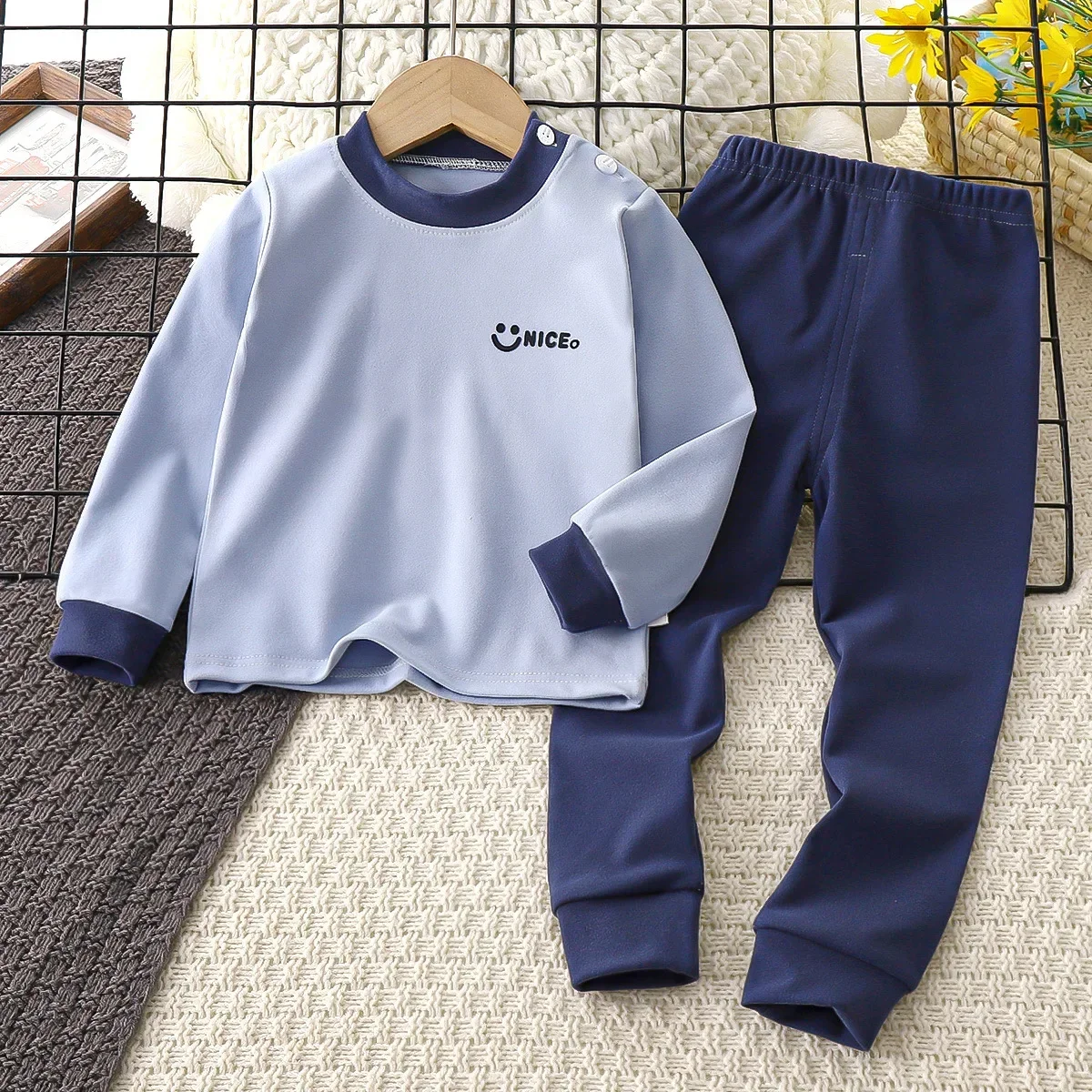 

New 2024 Kids Autumn Winter Thicken Warm Pajamas Baby Boys Girls Casual Pyjamas Children Sleepwear Underwear Clothing Sets