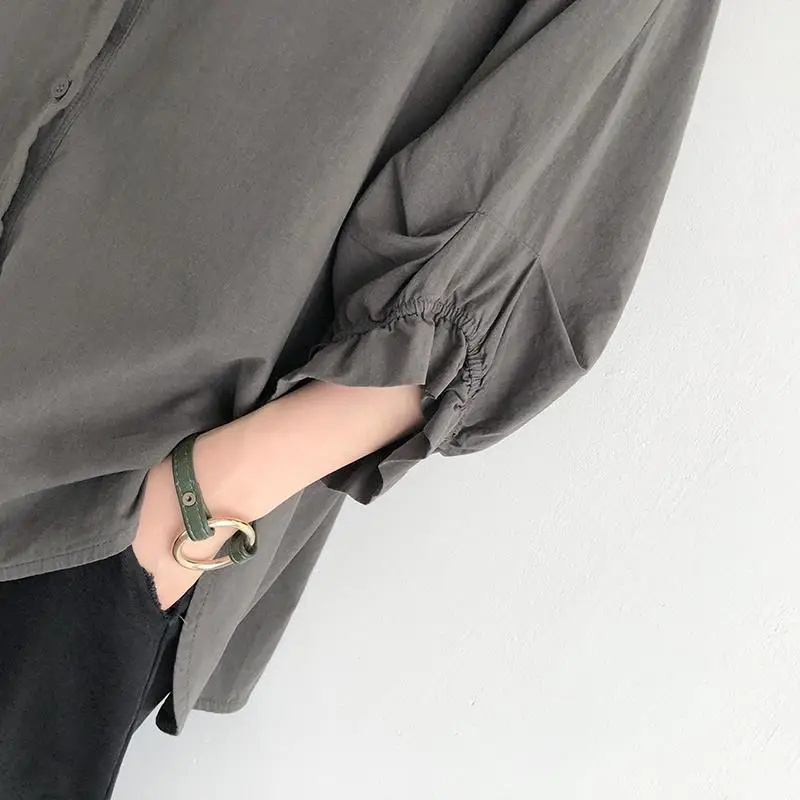 Einfarbiges Rüschenkanten-Laternenärmel-Oberteil mit Sieben-Viertel-Ärmeln Einreihiges Hemd Frühling Sommer Neue Koreanische Version Damen Locker Sitzende Übergrößen-Bluse – Detail 8