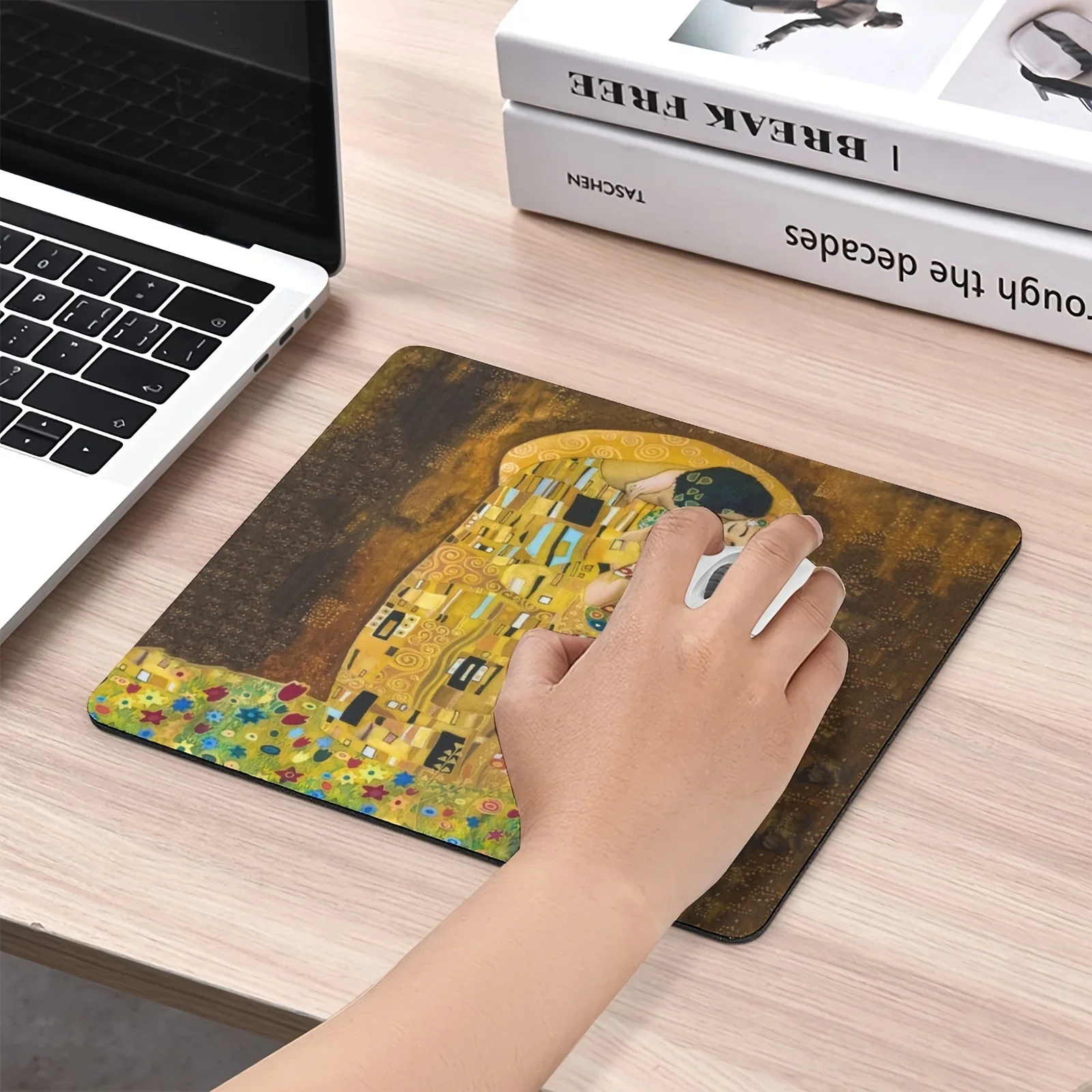 Large Mouse Pad Gustav Klimts The Kiss Playmat Office Accessories Table Mat Rug for Mouse Pc Gamer Computer Desks Desk Mat