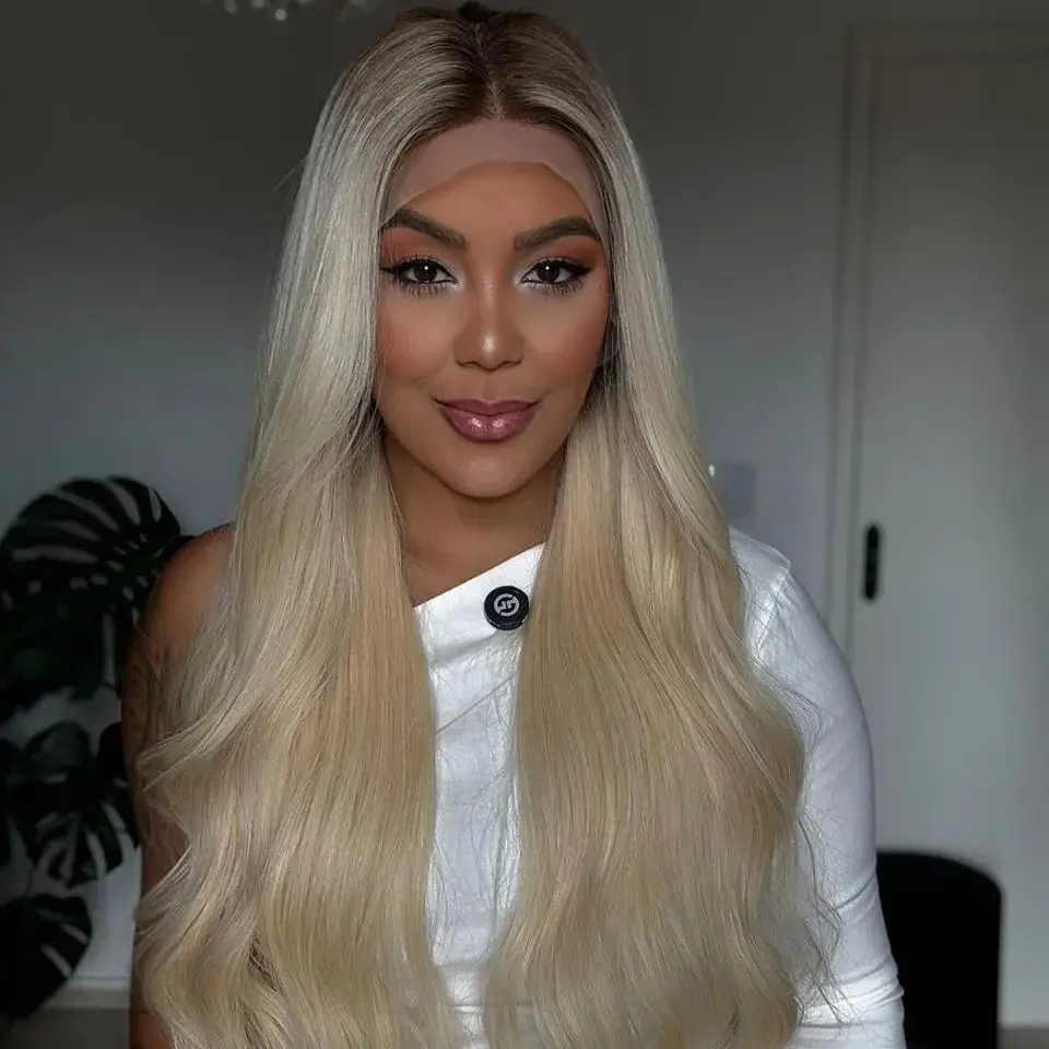 

Лидер продаж Ombre Пепельно-платиновый блондин Синтетические кружевные верхние парики Длинные свободные волны Парики из термостойкого волокна Распродажа