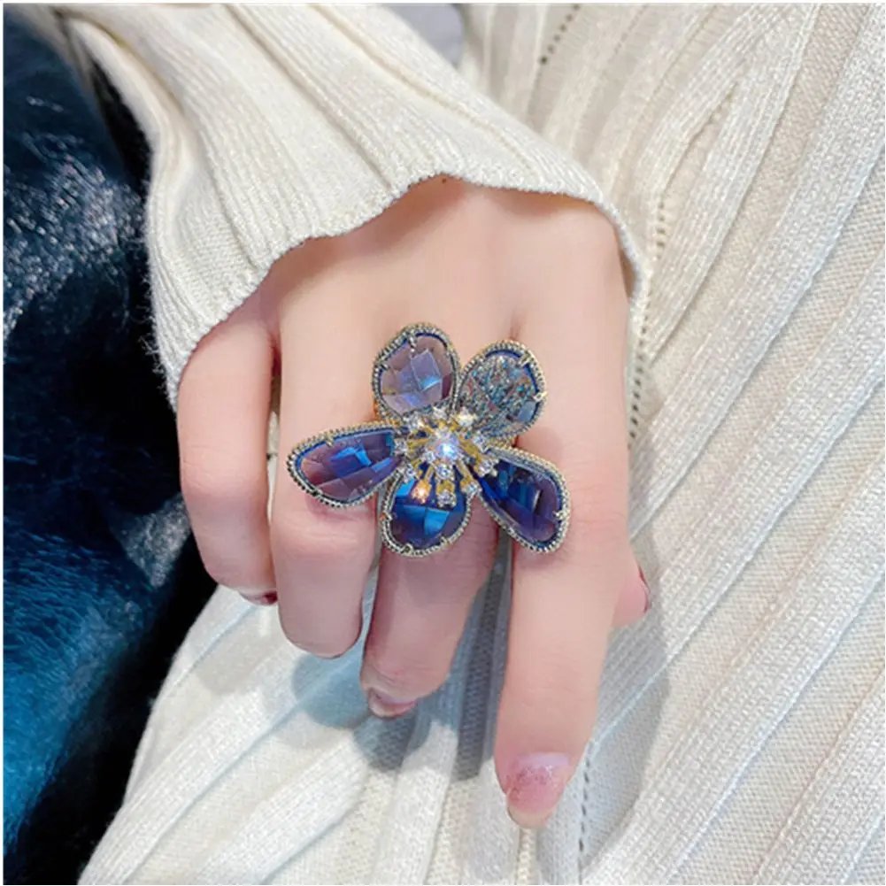 Fashion Big Flower Crystal Ring Personality Exaggerated Flower Open Adjustable Ring for Women Girl Wedding Party Luxury Jewelry