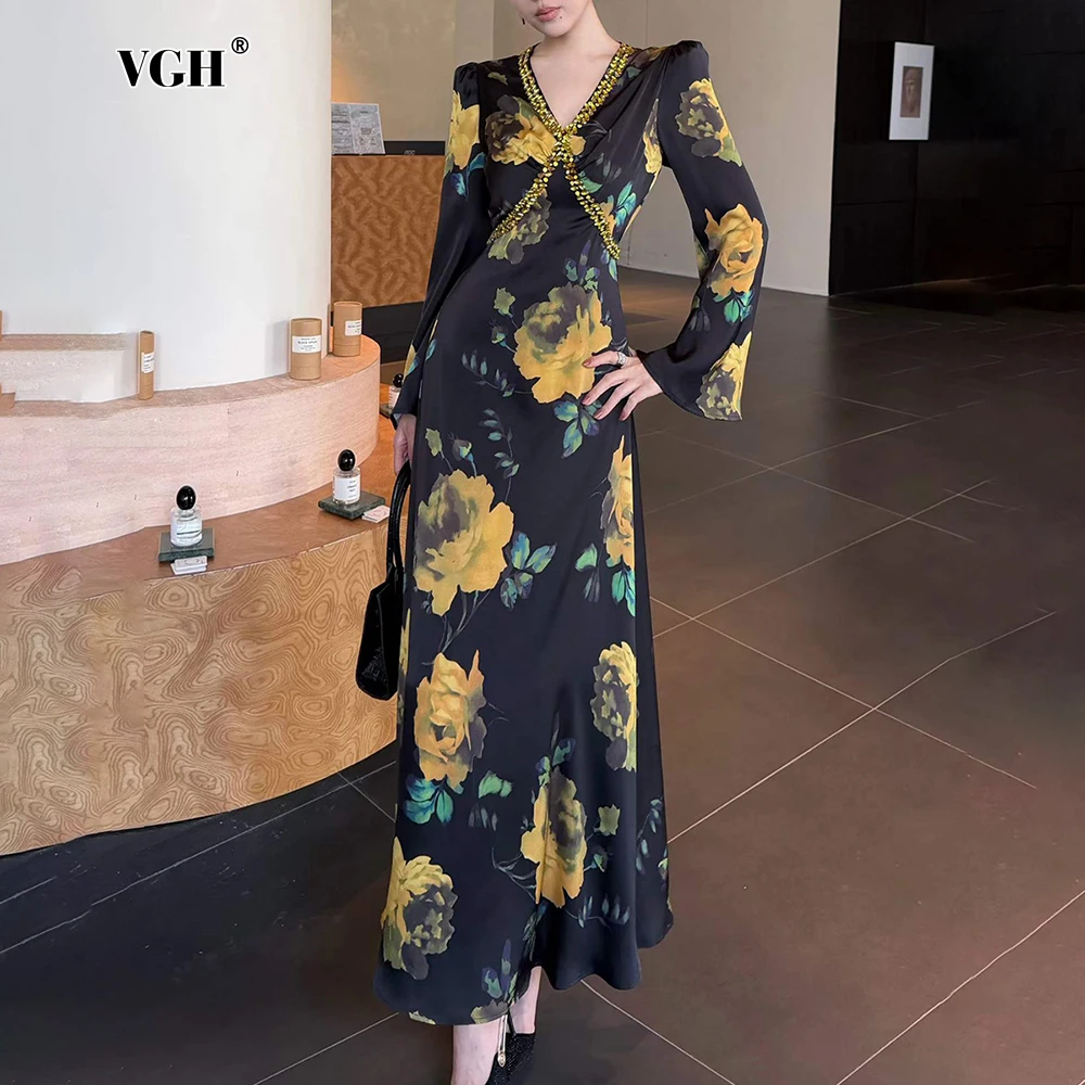 VGH Romantic Floral Print V Neck Maxi Dress for Women Beaded Crystal Long Flare Sleeve High Waist Slim for Casual Outing Party