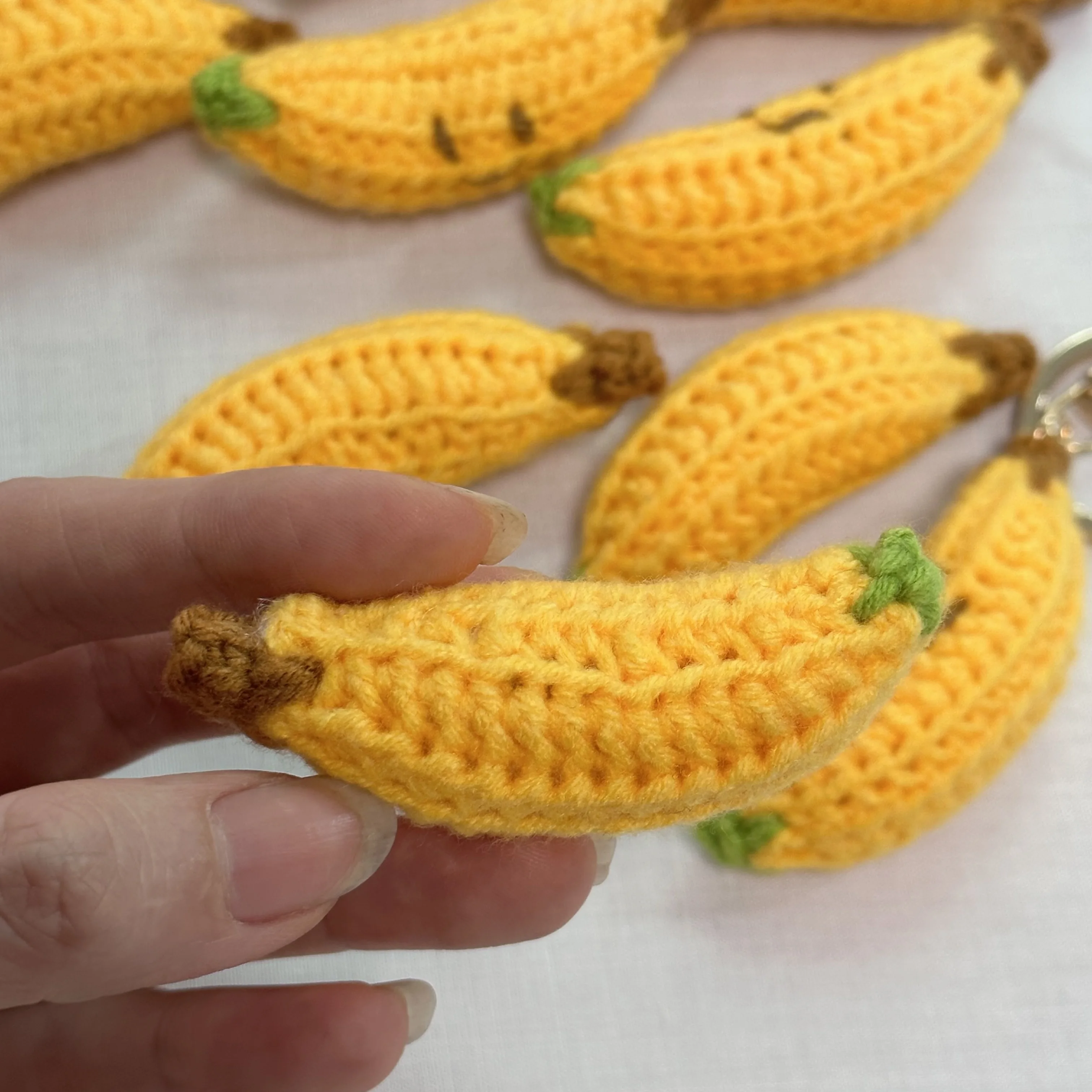 Handmade Smile Banana Crocheted Keychain Wool Keyring Creative Car Bag Decoration Jewelry Gift DIY Knitted Small Pendant Wool