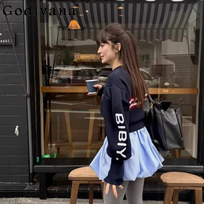 

Japanese Fashion Sweet B Letter Embroidered Short Knit Cardigan 2026 Spring New Girls Women's Casual Knitted Jacket Lady Sweater