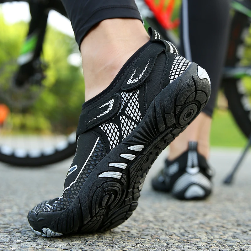Aqua Shoes For Women Men Barefoot Water Shoes Anti-Slip Quick-Drying Outdoor Beach Upstream Wading Swimming Shoe Sneakers Unisex