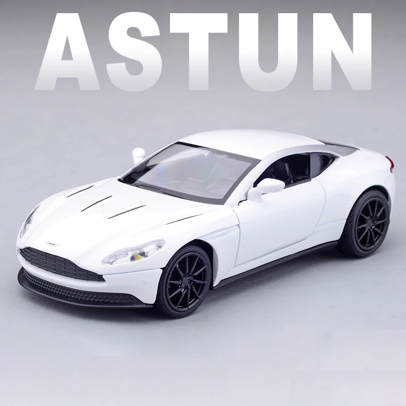 1:32 Aston Martin DB11 Metal Toy Cars Diecast Scale Model Kids Present With Pull Back Function Music Light Openable Door