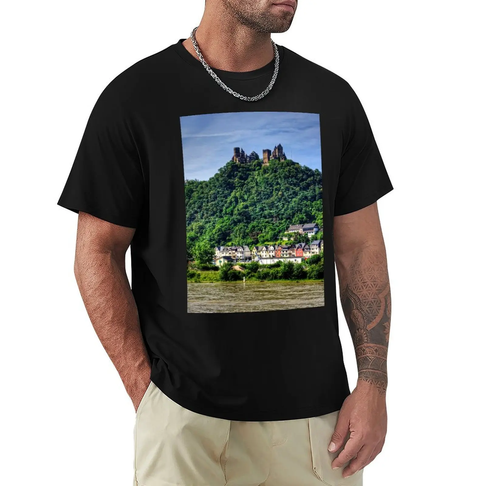 Schloss Sch – Der perfekte T-Shirt-Style für Jungen und Männer