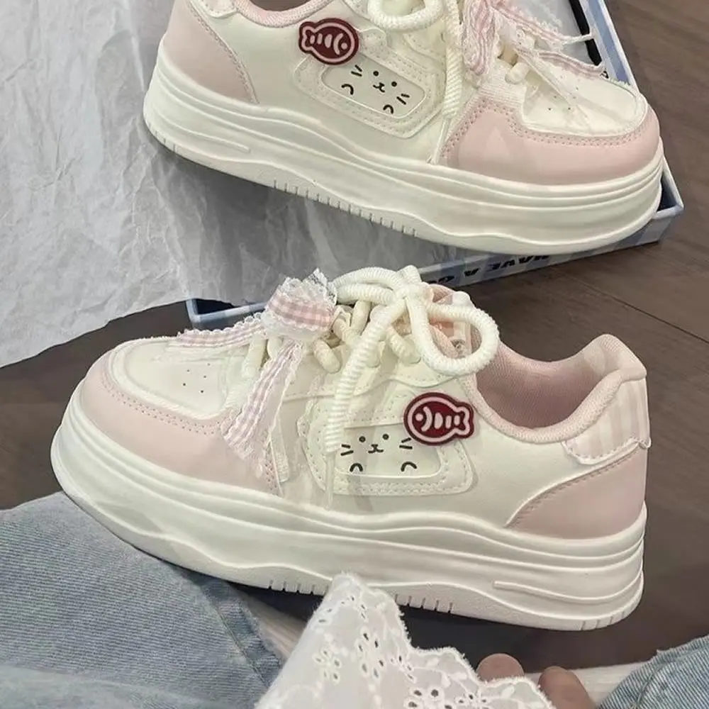 

Breathable Versatile Women's Sneakers Summer 2025 Casual Sporty Flat Rubber Sole Low Cut Cross Buckle Design Wax Leather