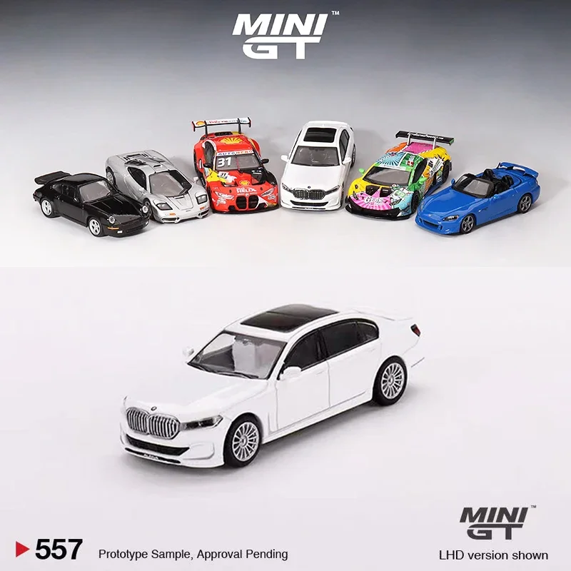 

MINI GT 1/64 Model Car Alpina B7 xDrive Alpine Alloy Die-Cast Vehicle #557 LHD White Collection