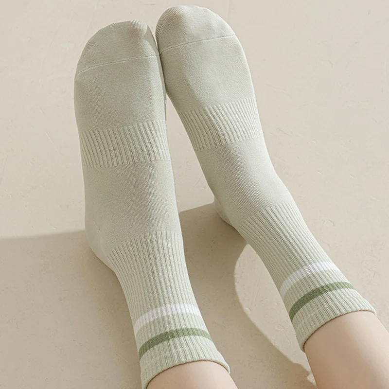 5 Paar Damen-Baumwollsocken, Einfarbige Damen-Freizeitsocken, Herbstliche Schlichte Damensocken, Hochwertige Modische Atmungsaktive Freizeitsocken – Detail 7