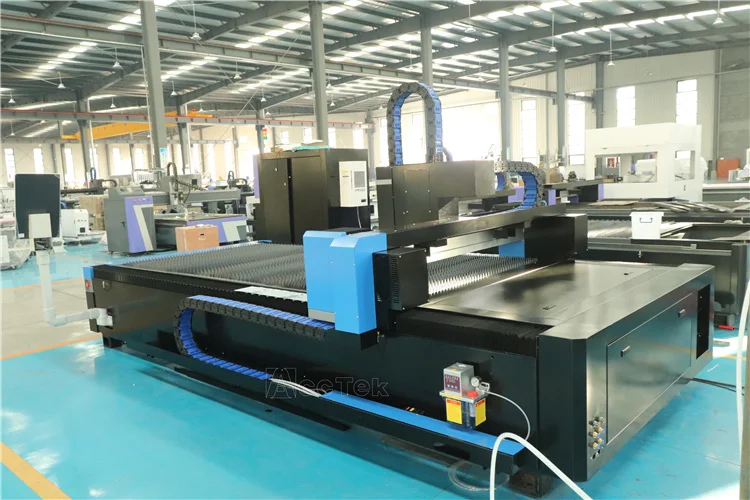 Machine de découpe Laser pour tôle, haute précision, 1530